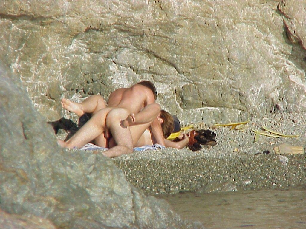 Секс Скрытая Камера На Пляже