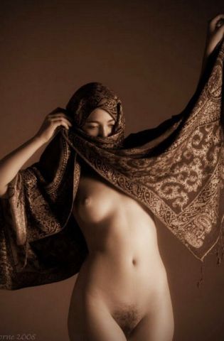 Арабские голые женщины (79 фото)
