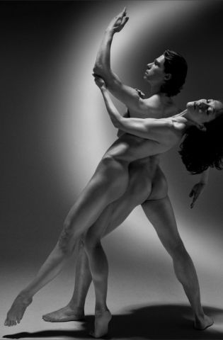 Эротические танцы голых женщин (63 фото)