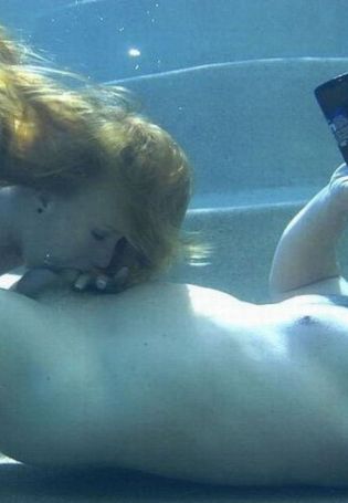 Подводный секс (67 фото)
