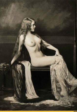 Голые женщины 19 века (79 фото)