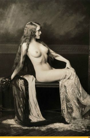 Голые женщины 19 века (79 фото)