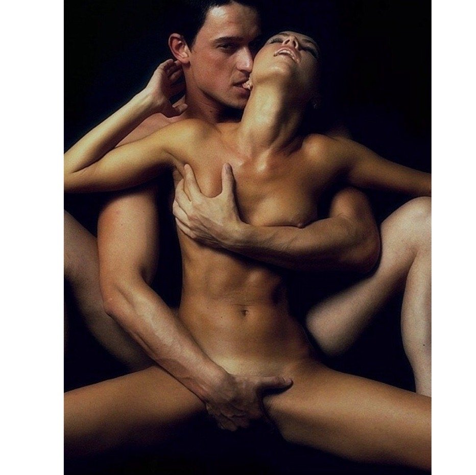девушка голая с мужчиной эротические фото фото 50