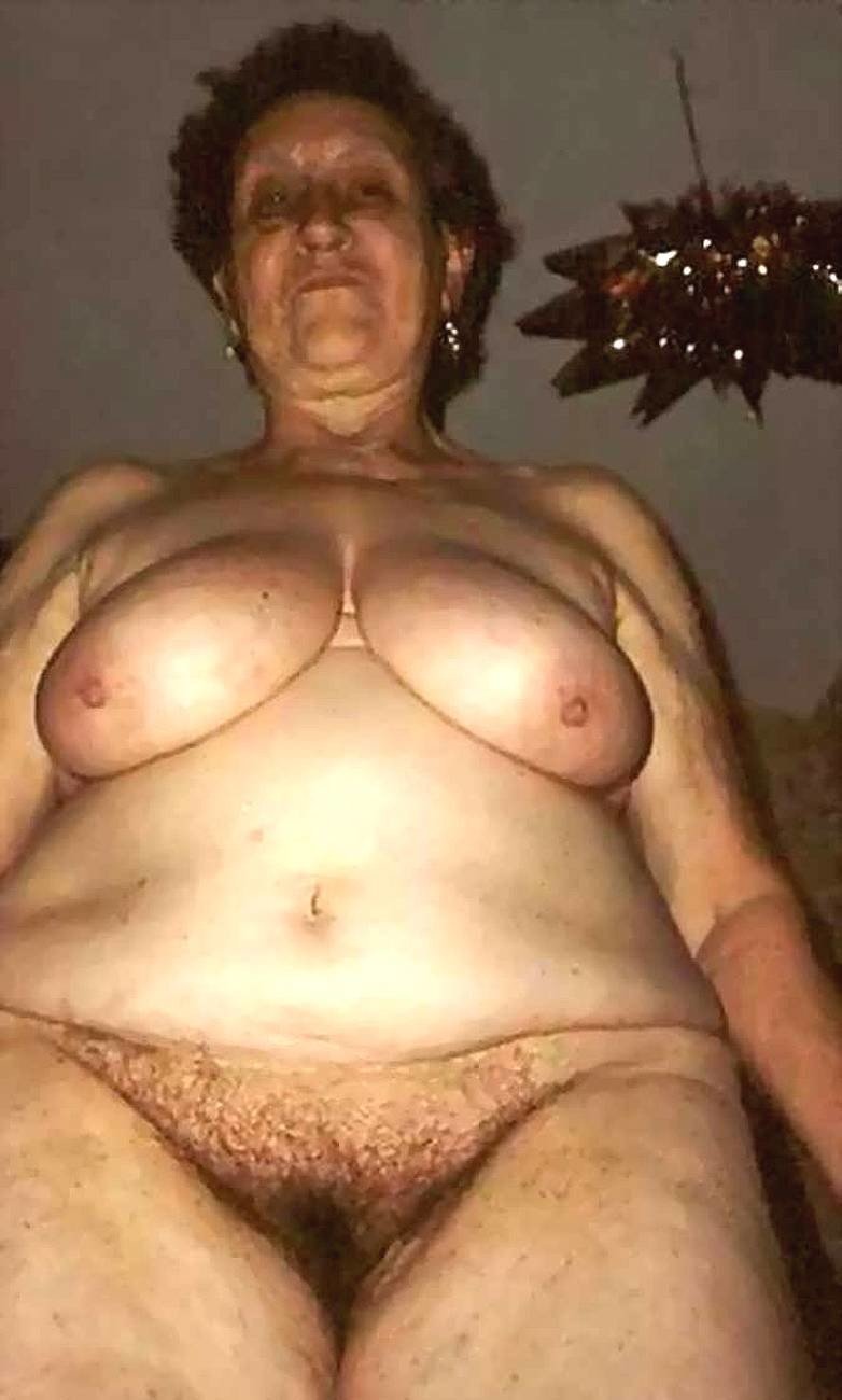фото голых женщин бабушки