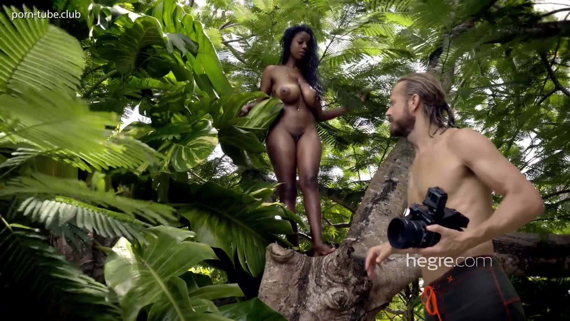 порно в джунглях с дикой фото 39