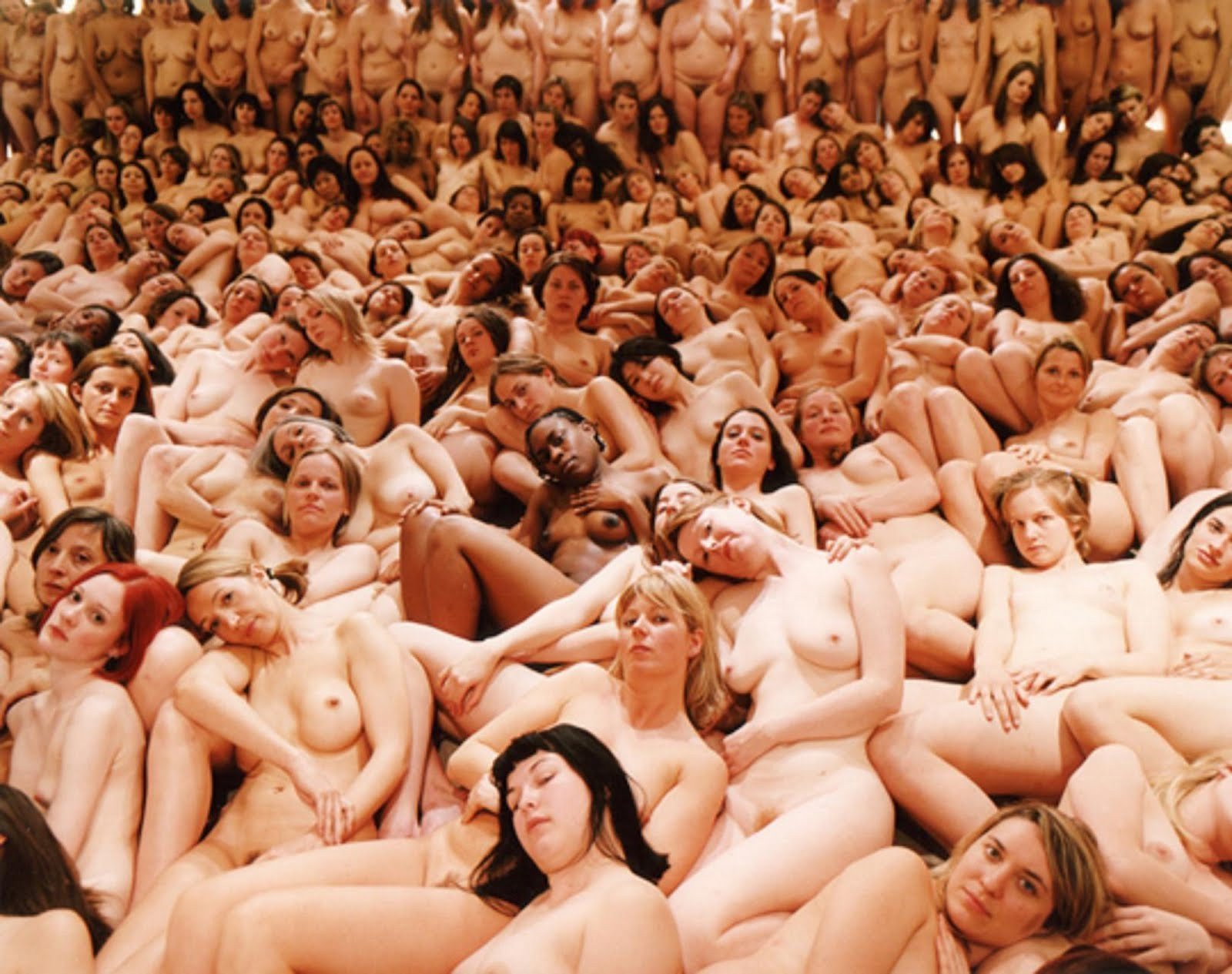 Группа голых женщин (78 фото)