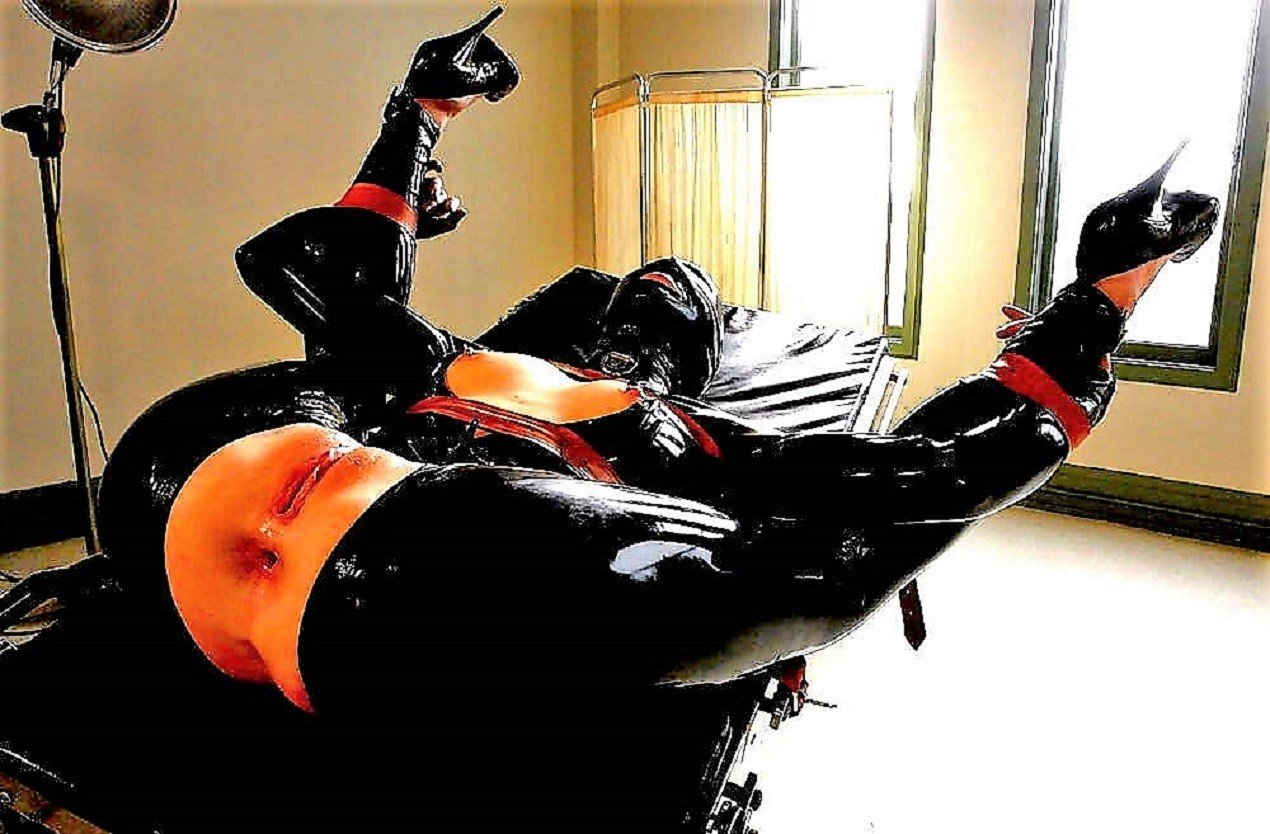 Women full body latex cow suits for bdsm play