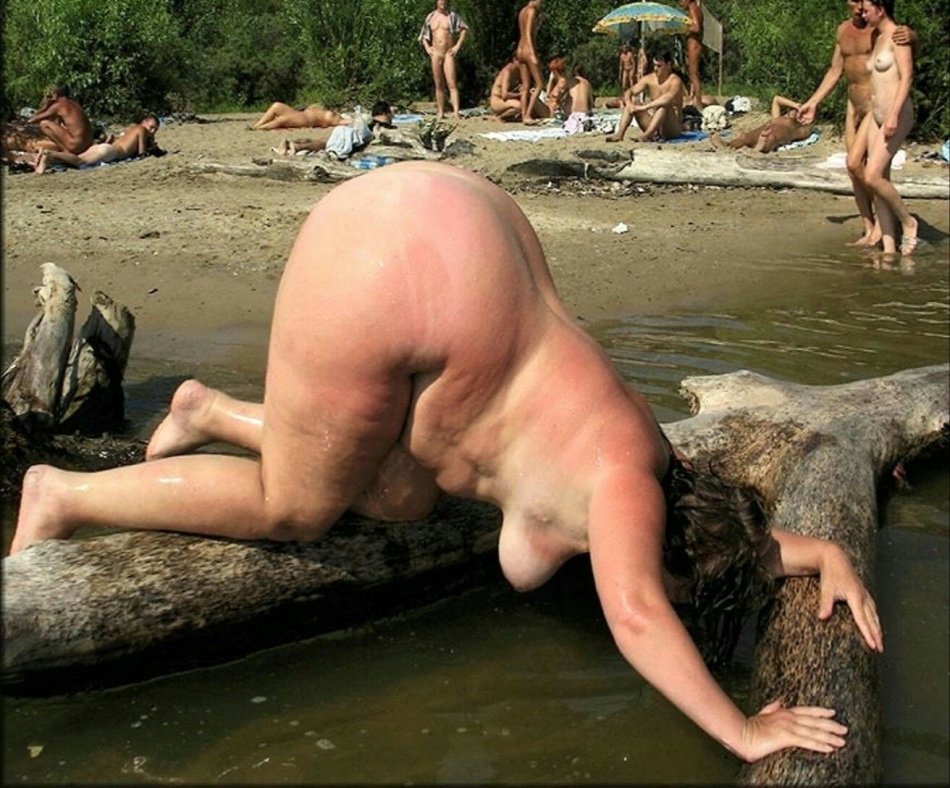 картинки голых купающихся женщин