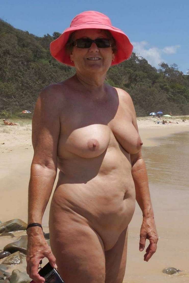 Голых пожилых на пляже (60 фото) - секс и порно