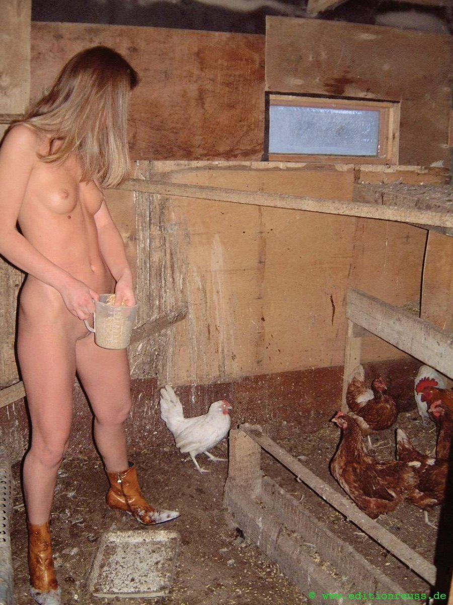 Голые девушки с бедрами курицы (48 фото)