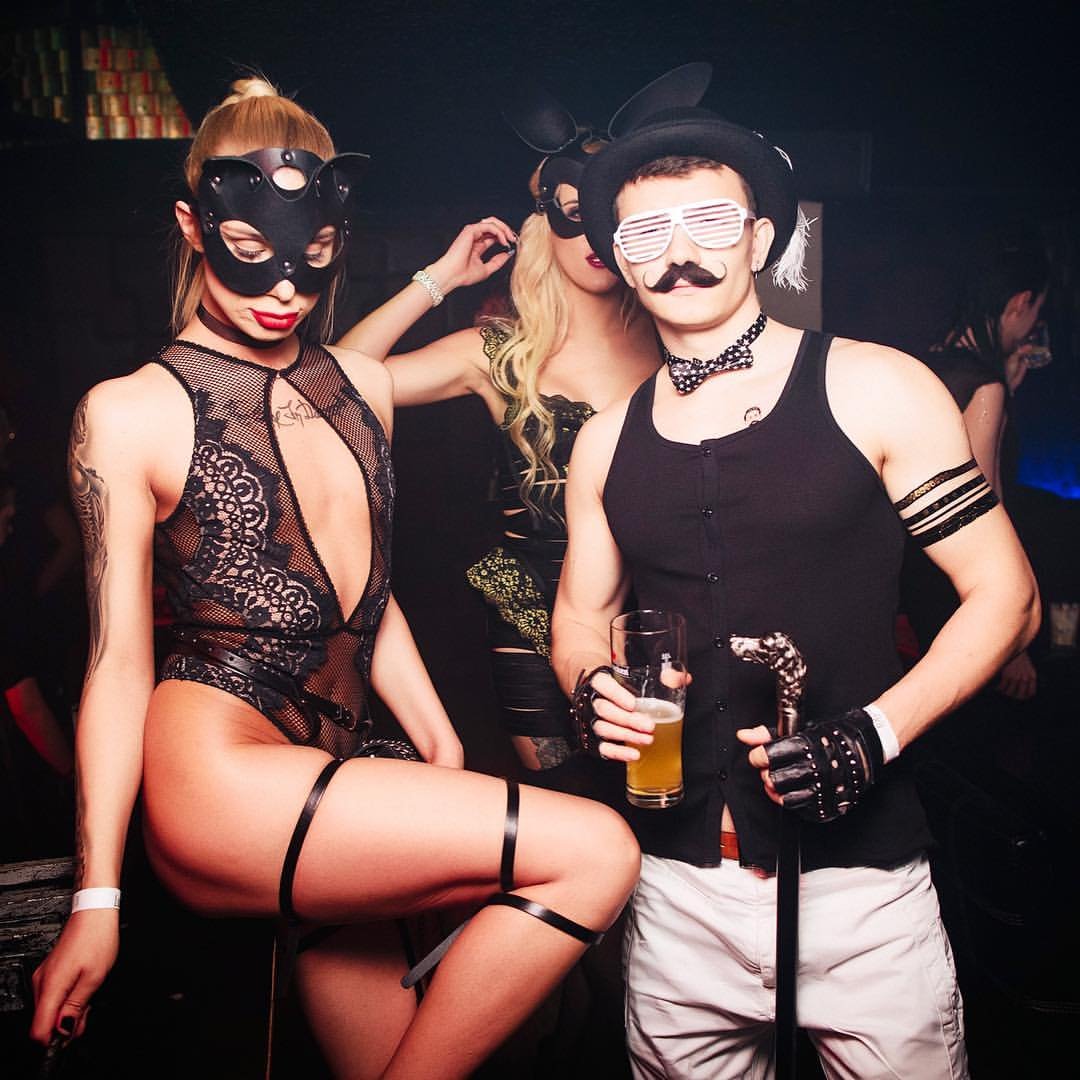 Обалденное секс пати в ночном клубе: смотреть видео онлайн ❤️ на grantafl.ru