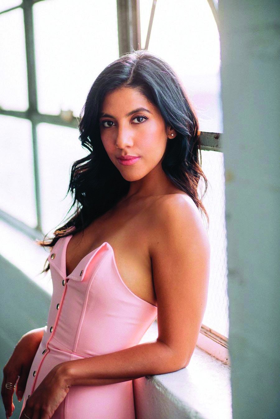 Stephanie Beatriz Pics