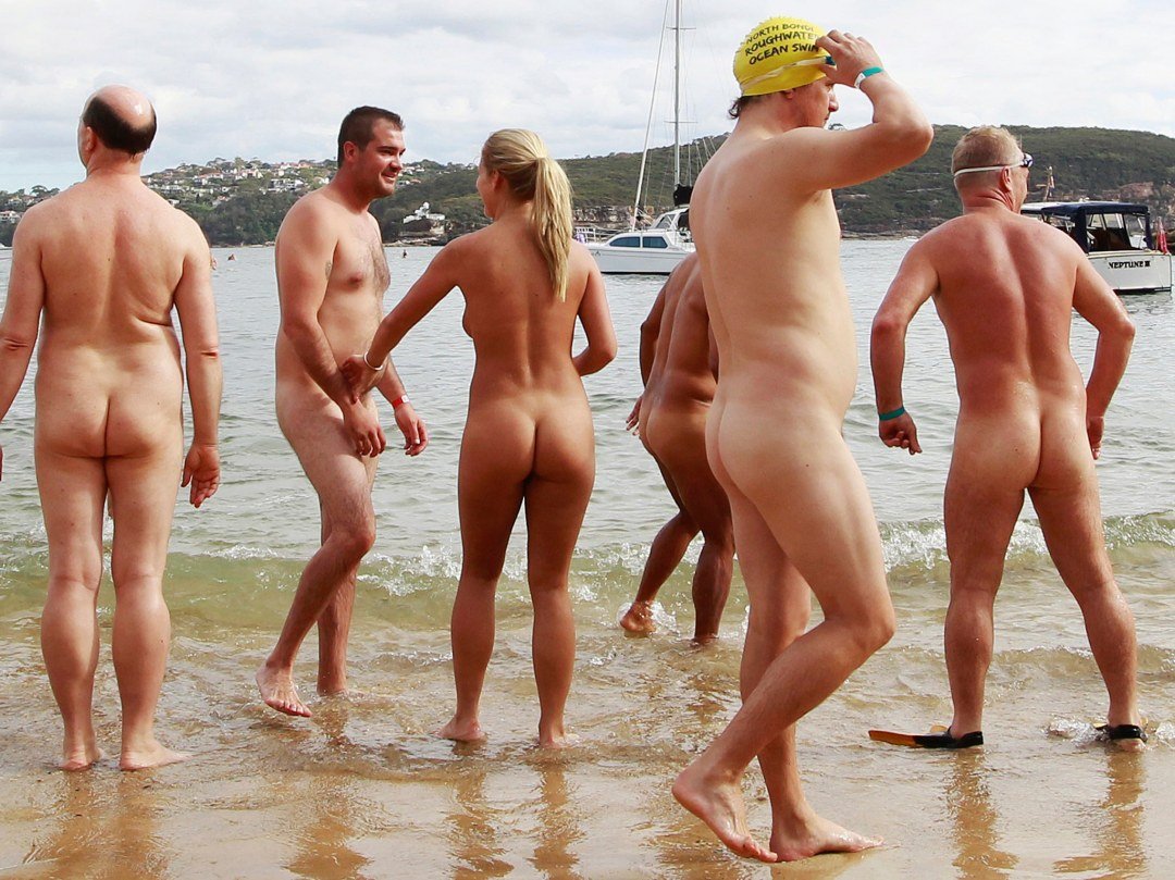 Обнаженные парни на пляже ретро - фото секс и порно afisha-piknik.ru