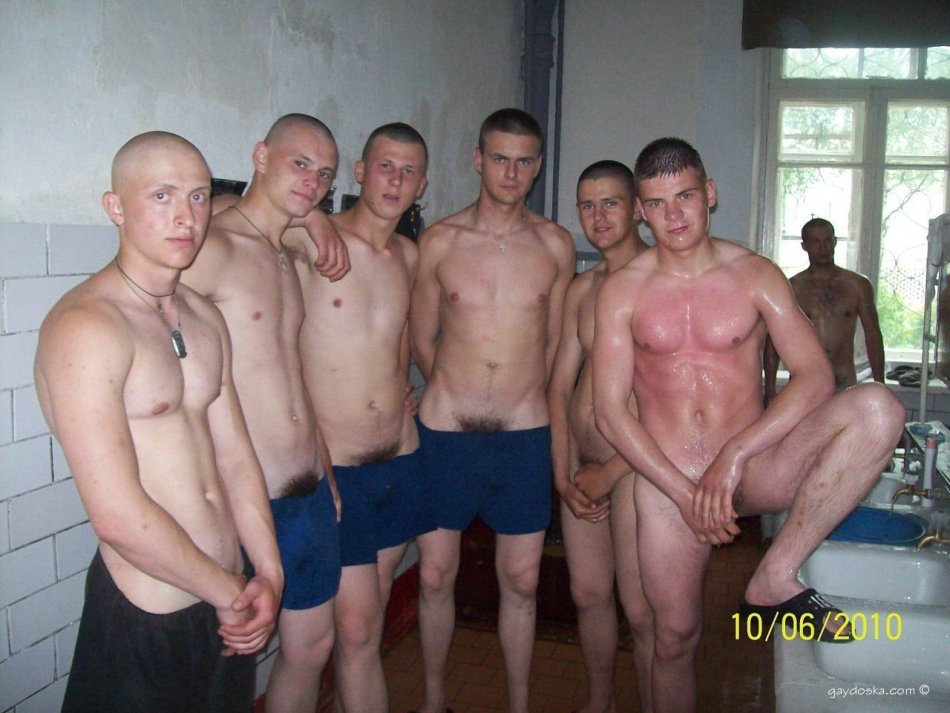 голые русские солдаты в армии