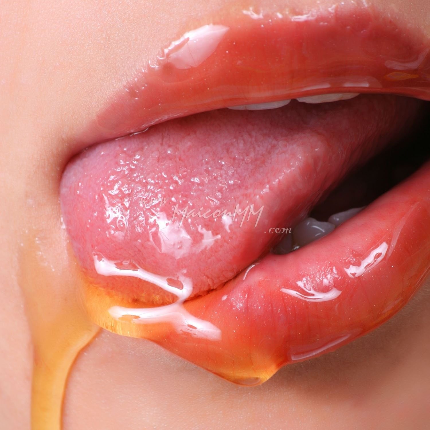 женских губ в сперме фото 58