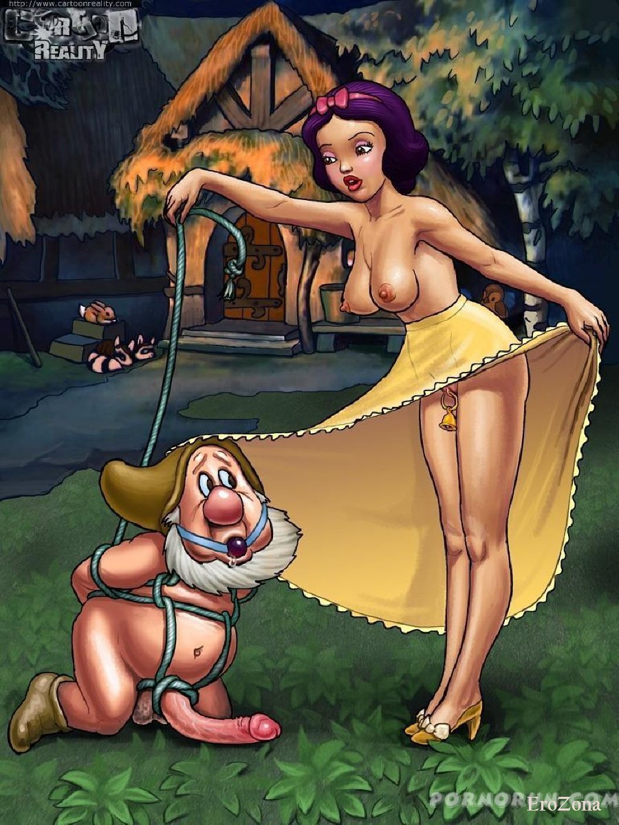 Nude in cartoons