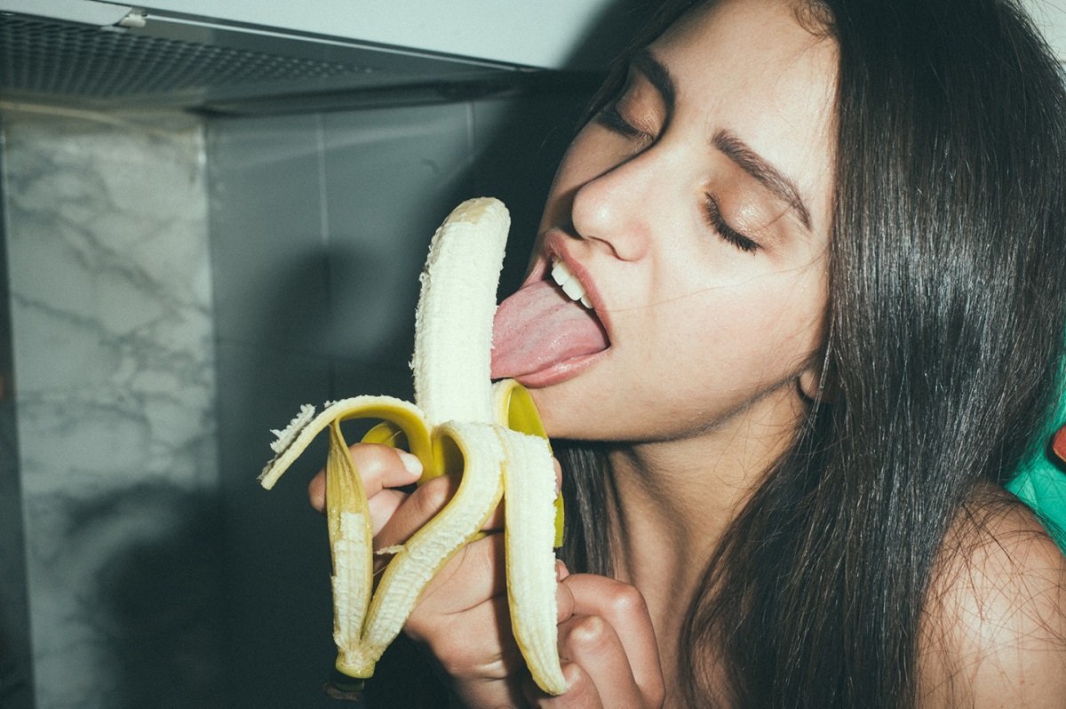 Девушка банан пизда порно видео. Смотреть девушка банан пизда онлайн